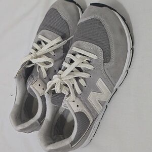 New Balance 574 Womens Grey with White Sneaker 8.5